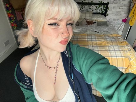 M Ae 3 可愛い女優 写真