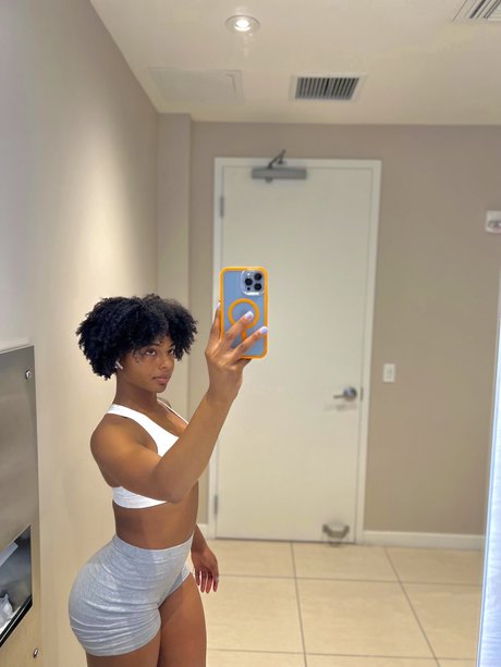 ルビーオンリーファン 無料 画像