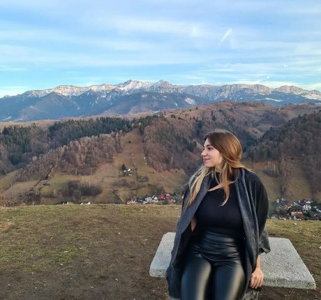 50歳以上のオンリーファンズ ポルノ アーカイブ