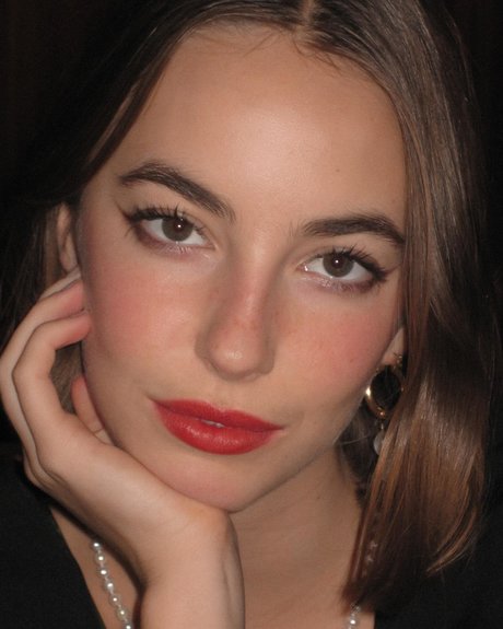 アナル舐めオンリーファンズ ヌード 画像