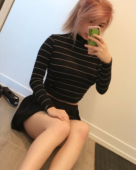 ロールプレイオンリーファン 無料ヌード 写真