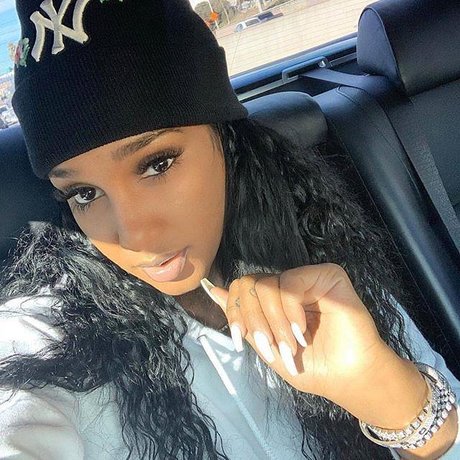 黒人レズビアンオンリーファンズ エロ 画像