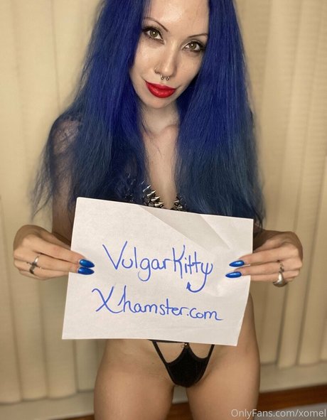 xomel ポルノ女優 写真