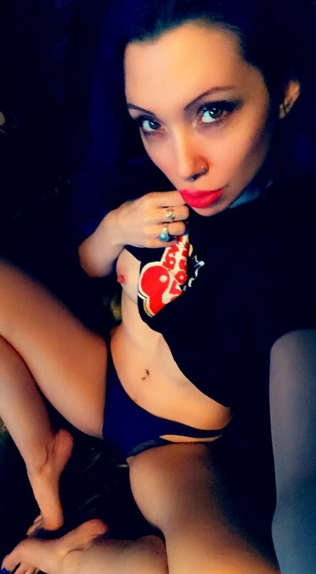 xomel エロティックなスター ギャラリー