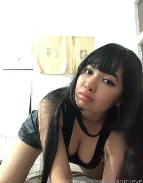 金髪クーガーオンリーファンズ ホット裸 画像