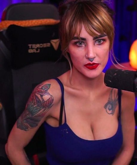 Nagisake 完璧なポルノスター 写真