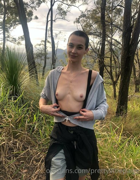 Pretty Little Paige ホットなスター 写真