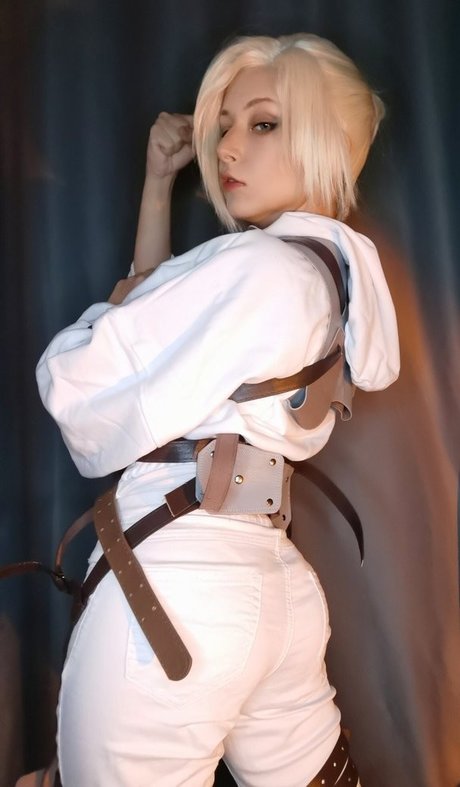 ママの足OnlyFans エロチック 写真