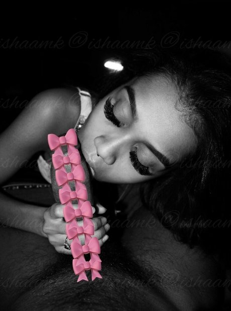 Ishaamk mk セクシーなスター 写真