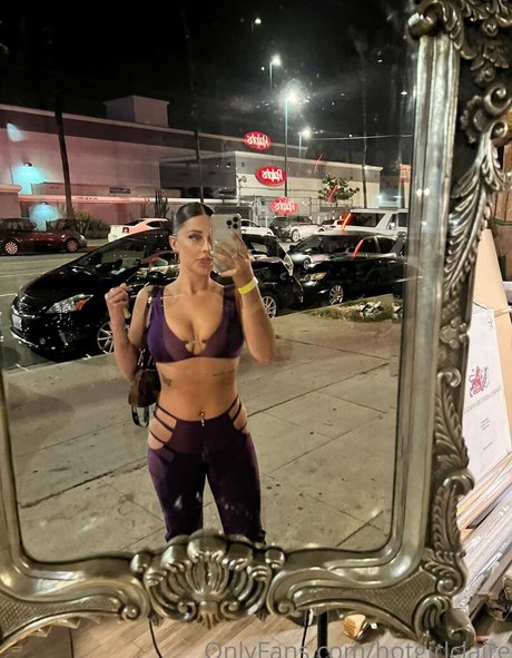 Submissive Skylar 高品質モデル アーカイブ