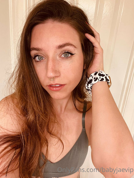 ルビーオンリーファン アダルト無料 写真