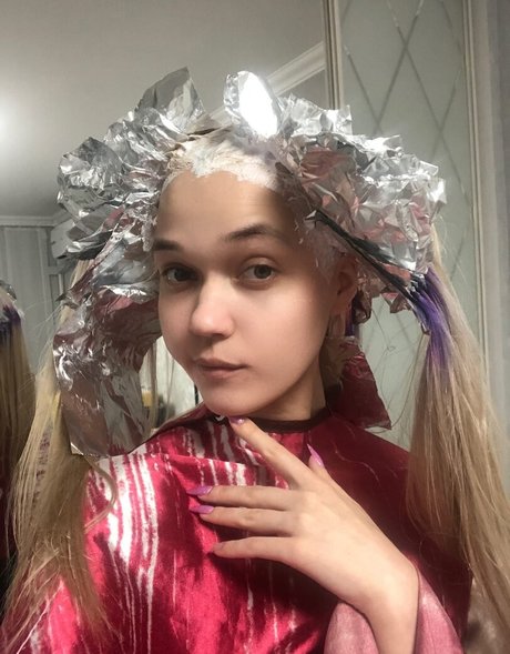 アジアンツインズOnlyFans セクシー裸 画像