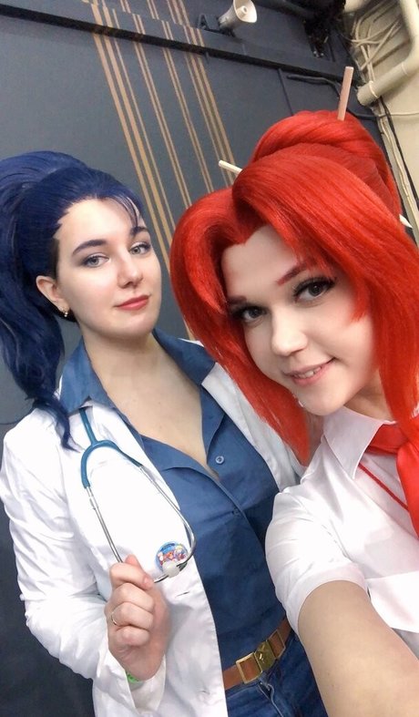 Ariadna Lobe アートスター 写真