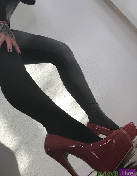 小柄なティーンオンリーファン ホットxxx 写真