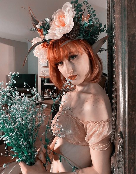 大学生カップルのオンリーファンズ ホットヌード 写真