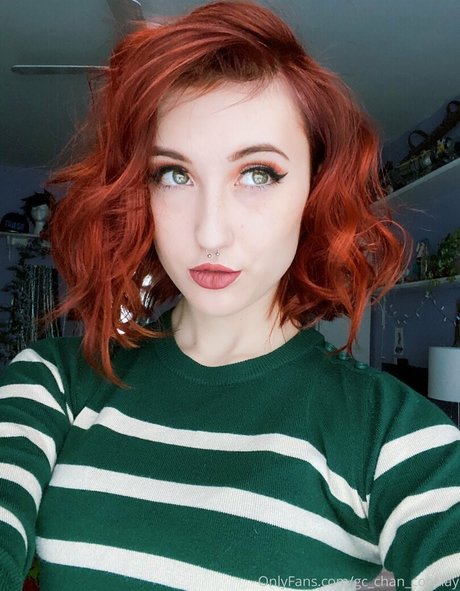 小柄なティーンオンリーファン 無料ポルノ 写真