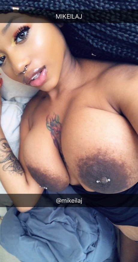 イギリスのプッシーOnlyFans アートxxx 画像