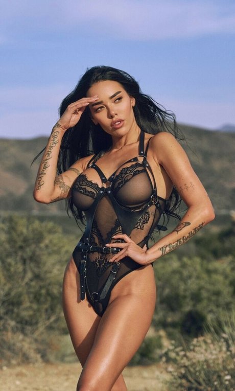 マイクロTバックOnlyFans ポルノグラフィック 写真