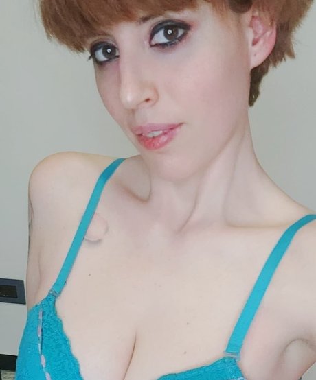 Lauramunay ポルノスター ベスト 写真