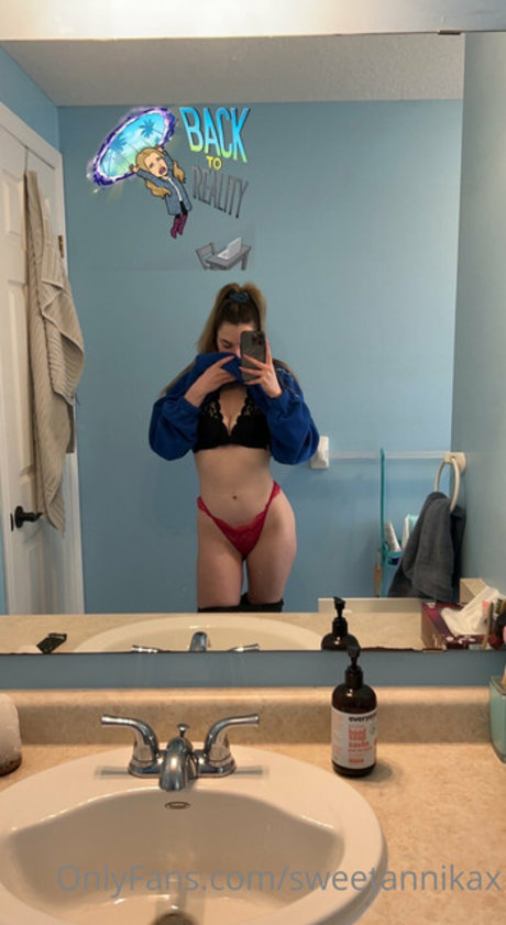 アナル舐めオンリーファンズ エロチック アーカイブ