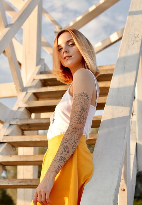 巨大な天然おっぱいオンリーファンズ 無料ポルノ 画像