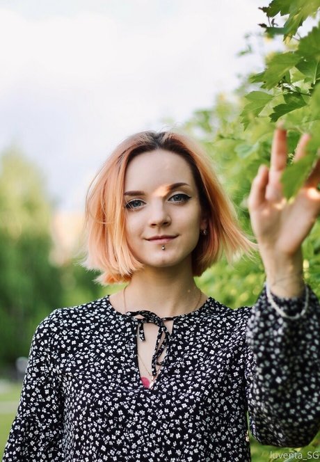 若い黒人女性オンリーファンズ 美しいポルノ アーカイブ