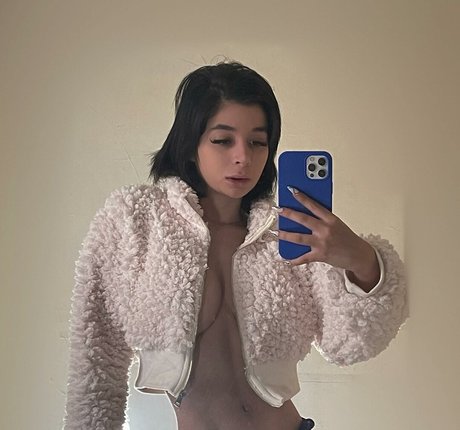 ゲイビデオ OnlyFans アート裸 画像