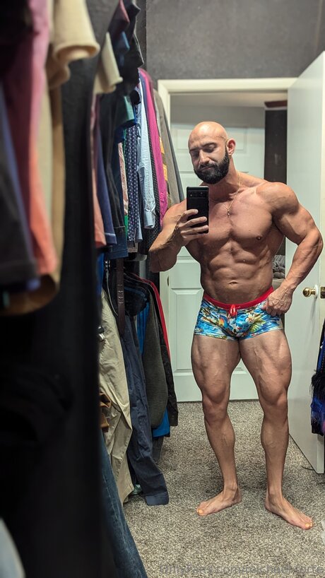 ヌード 屋外 OnlyFans 可愛い 写真