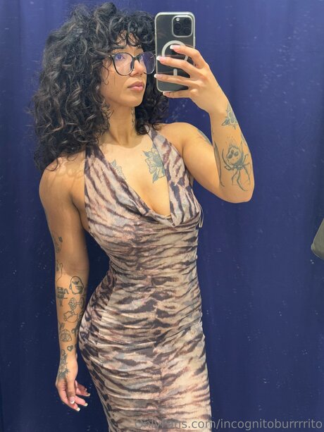 Yoursecretrito 裸の女優 写真