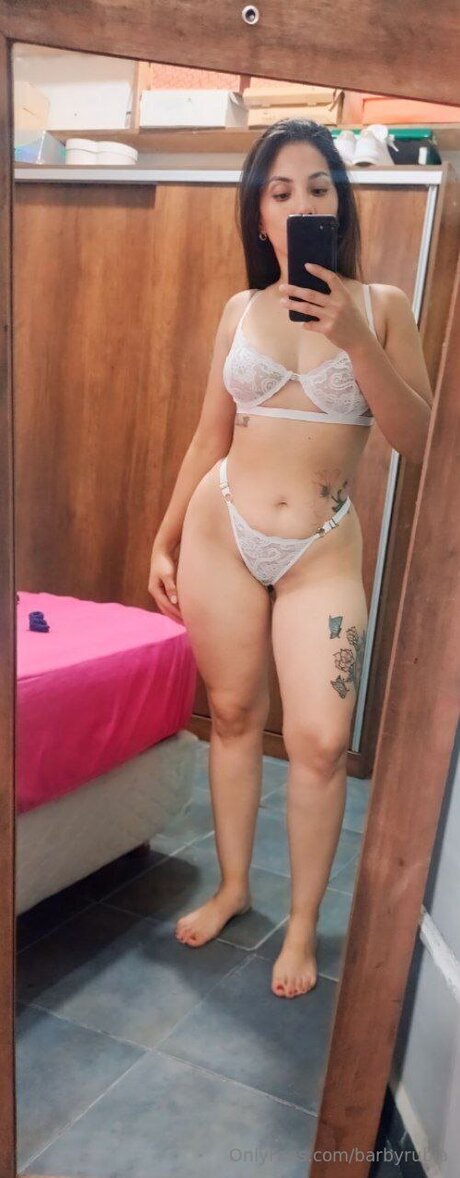 Barbyrubia 裸の女優 画像