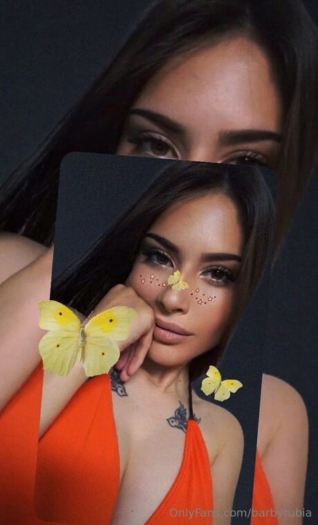 Barbyrubia ポルノスター 裸 写真