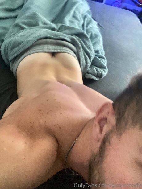 ブッシュ・オンリーファンズ ホットxxx 写真