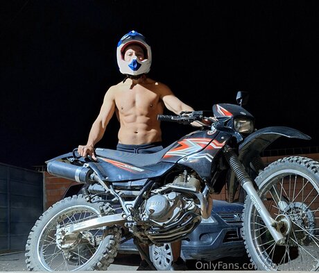 黒猫のOnlyFans アートポルノ アーカイブ