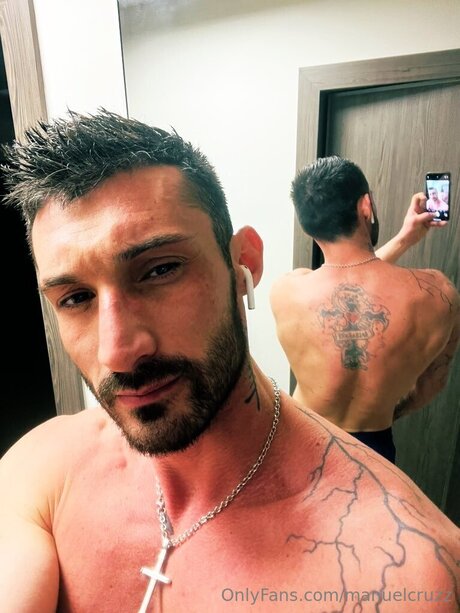 女性の筋肉オンリーファンズ 可愛い 写真