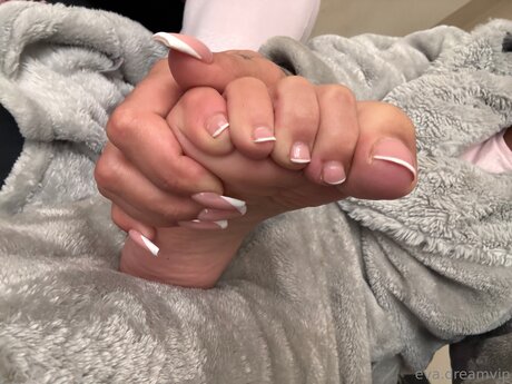 ゴス3P OnlyFans セクシーヌード 画像