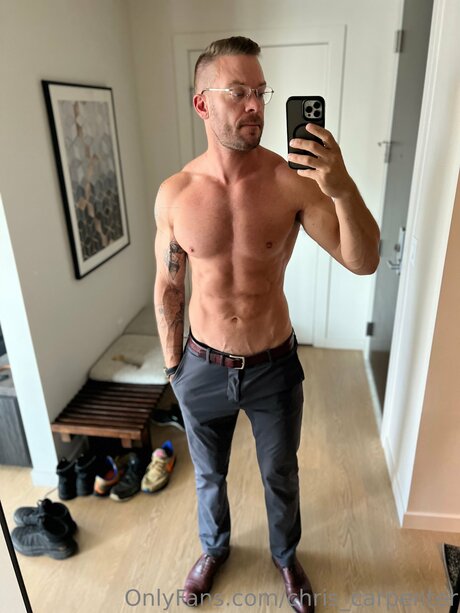 Chris Carpenter 裸のスター 画像