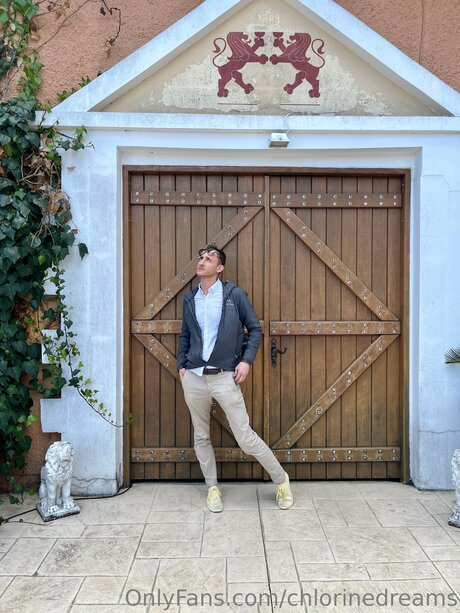 女性の筋肉オンリーファンズ セクシーヌード 画像