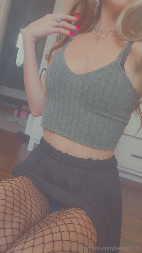 大きなお尻と巨乳のオンリーファンズ ホットヌード 写真