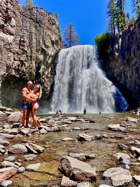 Yournewaddiction2022 セックススター 写真