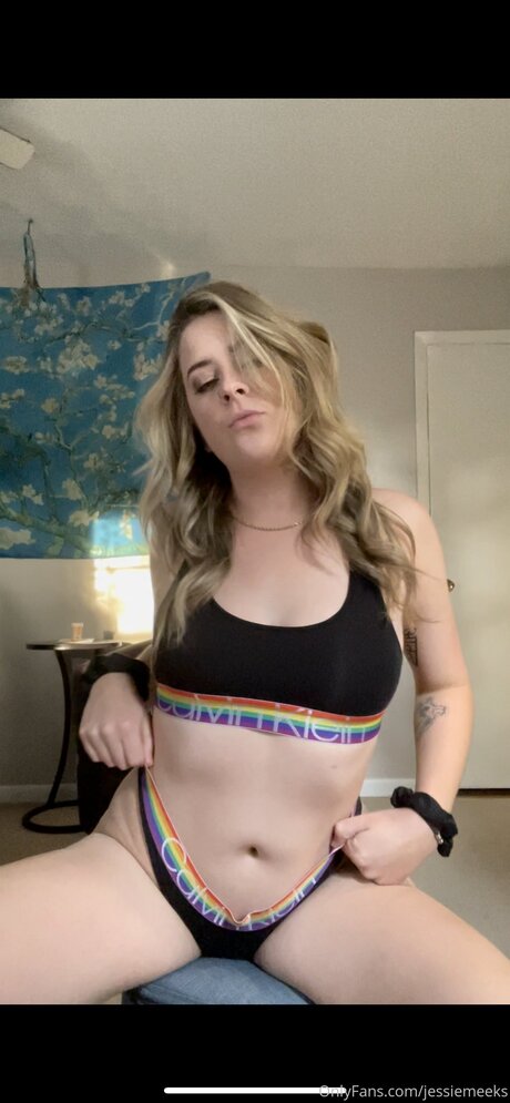 Jessiemeeks ポルノ女優 画像