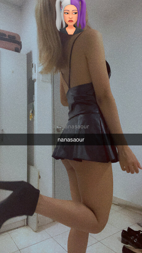 Qishpwishh 完璧な女優 写真