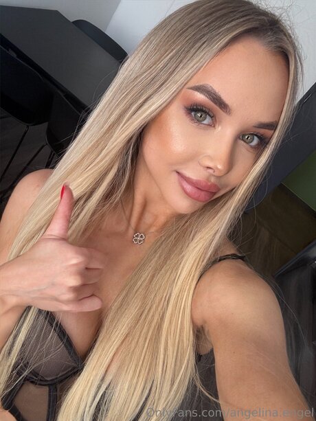 Angelina Engel 素敵なスター 画像