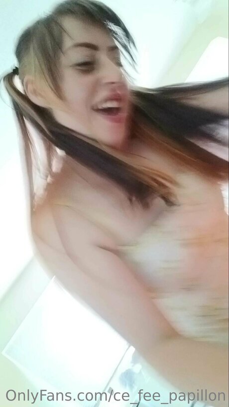 Lilsiesie ヌードモデル アーカイブ