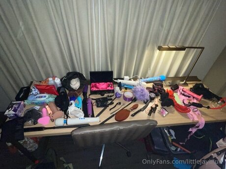 Littlejayblue 裸のモデル ギャラリー