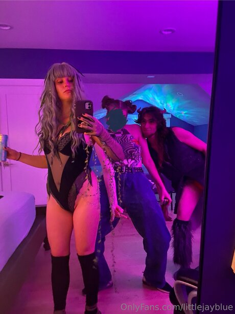 興奮した看護師OnlyFans エロチック 写真