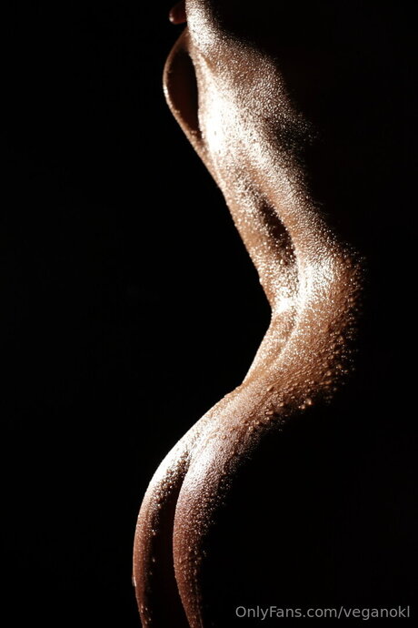 男性TikTokスターOnlyFans トップ 画像