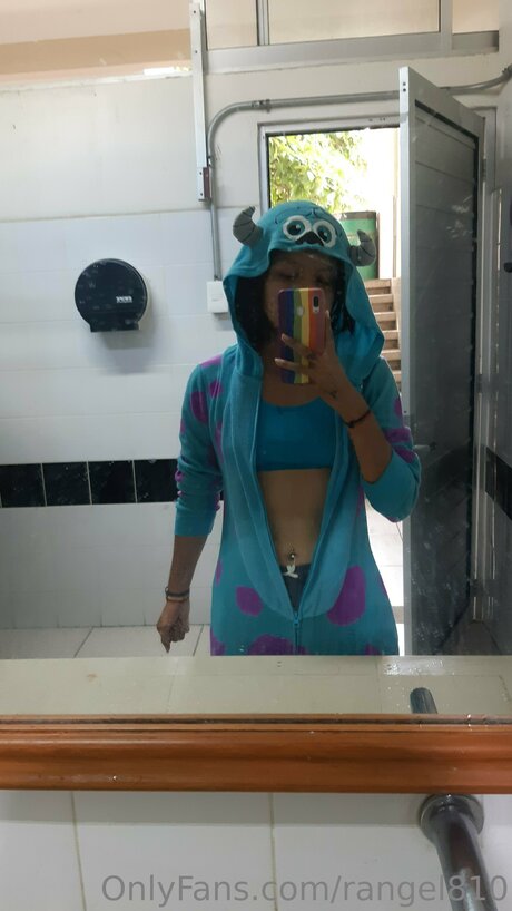 Rangel810 ポルノスター 高品質 画像