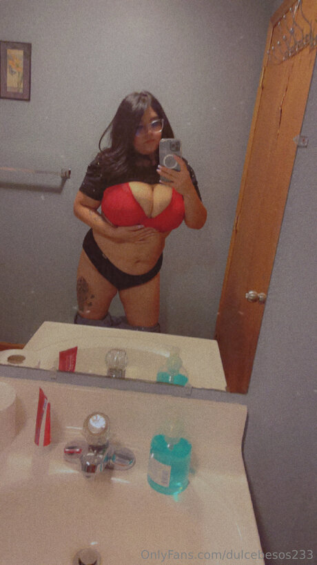 Dulcebesos233 独占スター 写真