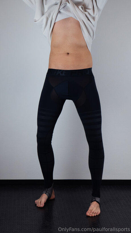 熟女クーガーオンリーファンズ ポルノ ギャラリー