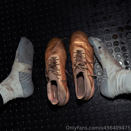 ボールズオンリーファンズ 無料アダルト 画像